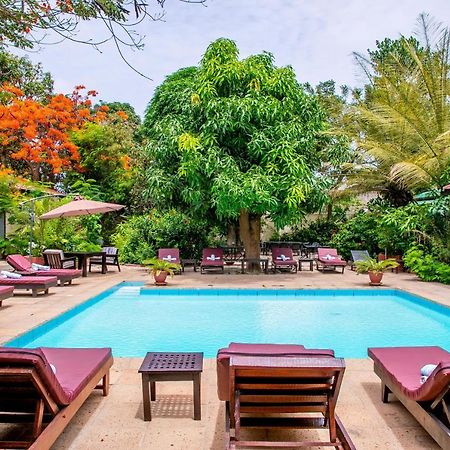 Hibiscus House Gambia Otel Brufut Dış mekan fotoğraf