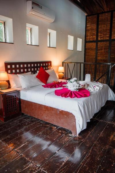 Hibiscus House Gambia Otel Brufut Dış mekan fotoğraf