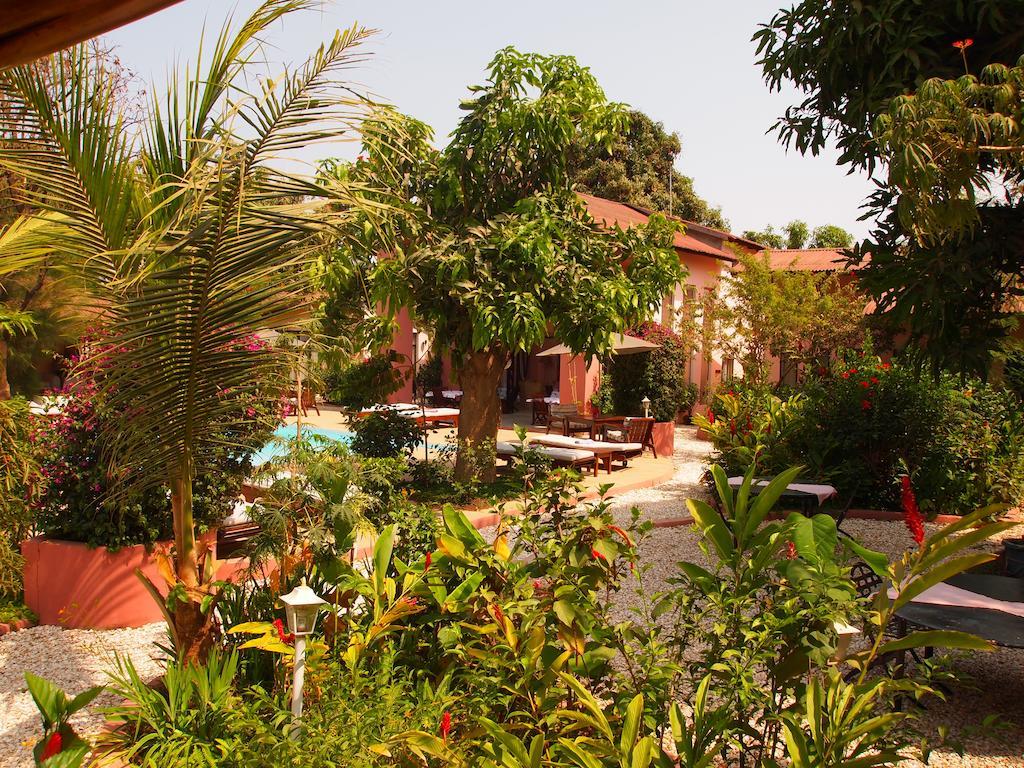Hibiscus House Gambia Otel Brufut Dış mekan fotoğraf