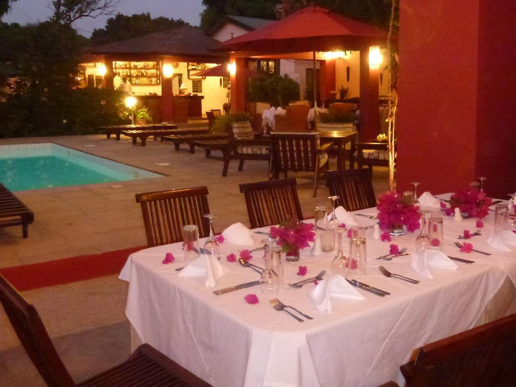 Hibiscus House Gambia Otel Brufut Dış mekan fotoğraf