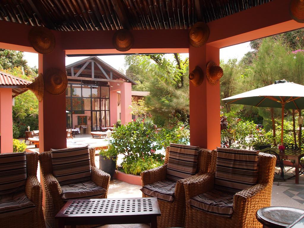 Hibiscus House Gambia Otel Brufut Dış mekan fotoğraf