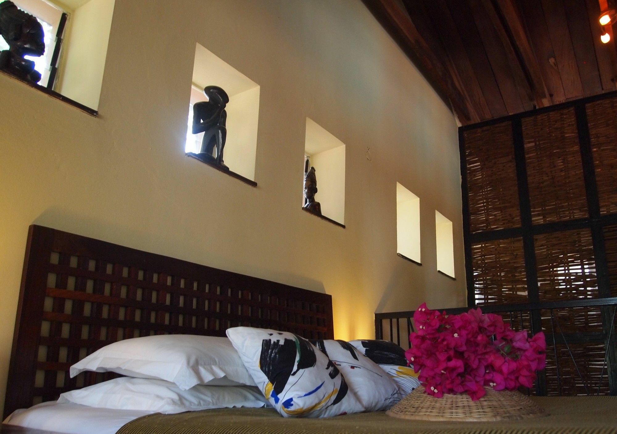Hibiscus House Gambia Otel Brufut Dış mekan fotoğraf